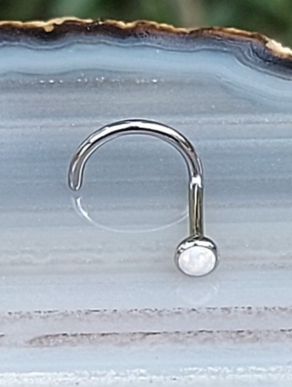 2 Opal Nose Rings - Picture 6 of 10